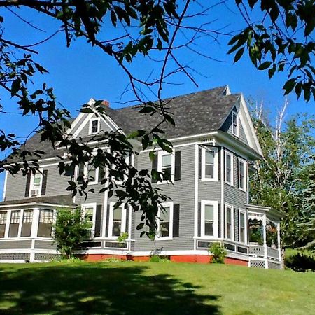 Private 2 Bedrooms And 1 Bathroom In Grand Victorian Home In The Heart Of The Whiite Mountains! Great Host Whitefield Exterior foto